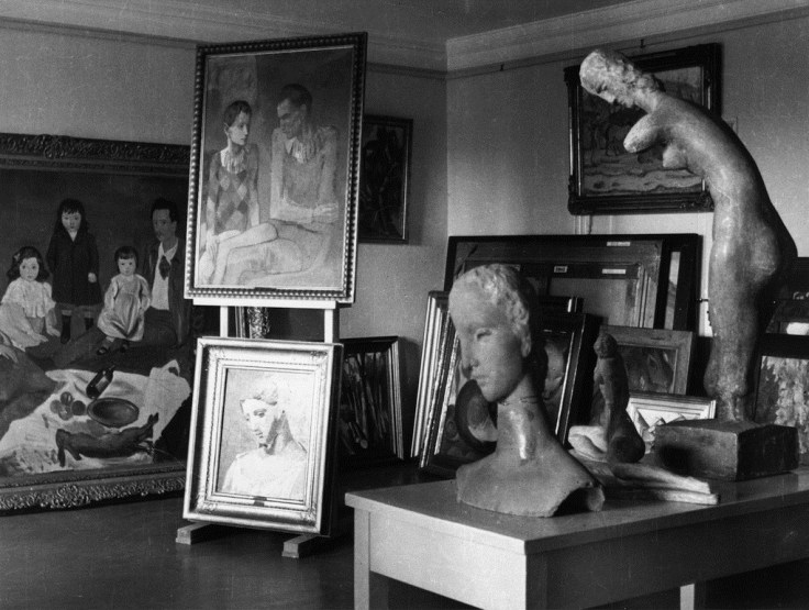 Depotraum fÅr beschlagnahmte Werke "Entarteter Kunst" im Schlo· Niederschînhausen -